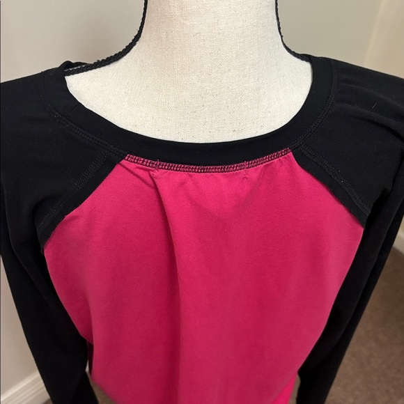 Cowgirl Tuff Fuchsia and Black Top size X-Large - Picture 5 of 8